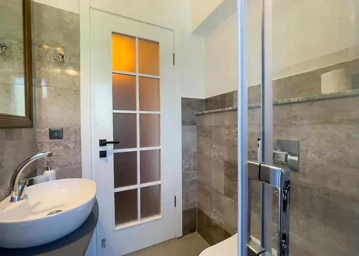 Limon Apart 아파트 아키아카